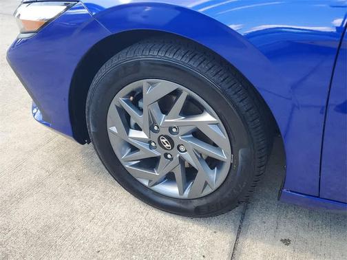 2024 Hyundai ELANTRA HEV Blue