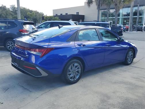 2024 Hyundai ELANTRA HEV Blue