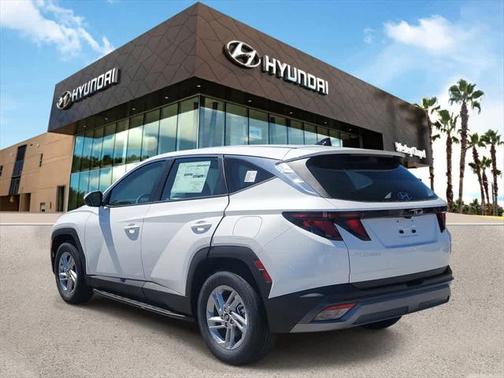 2025 Hyundai TUCSON SE