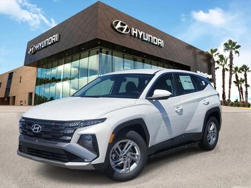 2025 Hyundai TUCSON SE