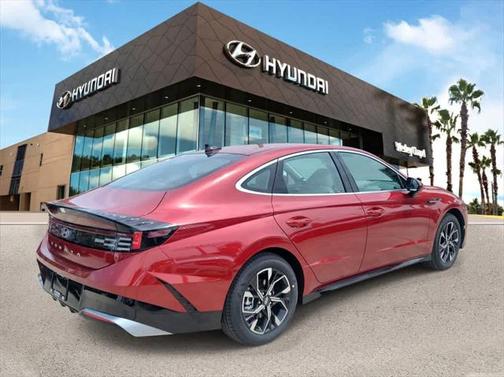 2025 Hyundai SONATA SEL