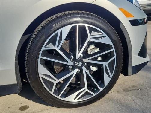 2023 Hyundai IONIQ 6 SEL