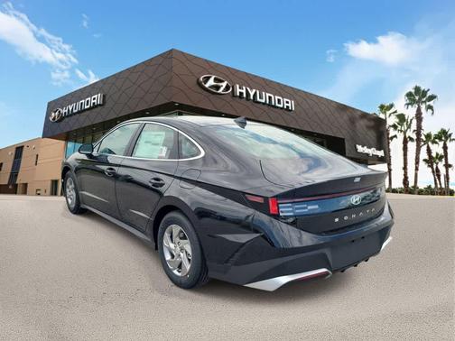 Abyss Black 2026 Hyundai SONATA SE