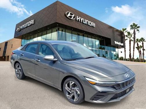 2025 Hyundai ELANTRA Limited