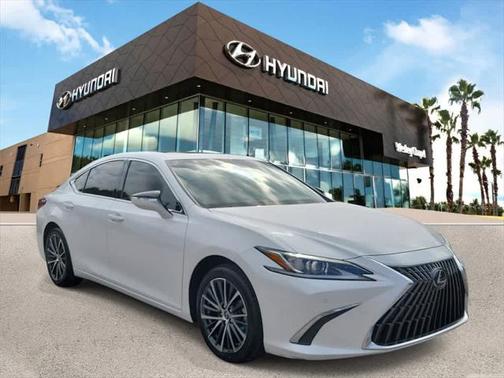 2022 Lexus ES 350 Base