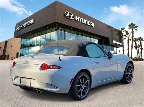 2016 Mazda MX-5 Miata Grand Touring