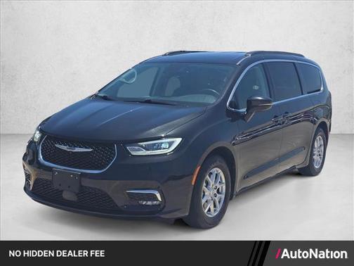 Brilliant Black Crystal Pearlcoat 2022 Chrysler Pacifica Touring L