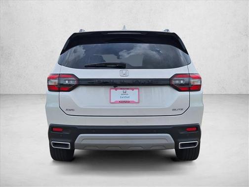 Platinum White Pearl 2025 Honda Pilot Elite