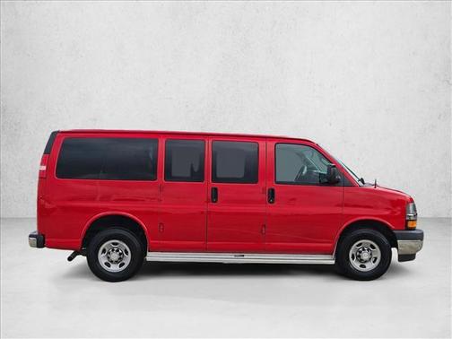 2017 Chevrolet Express 2500 LT