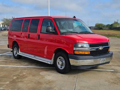 2017 Chevrolet Express 2500 LT