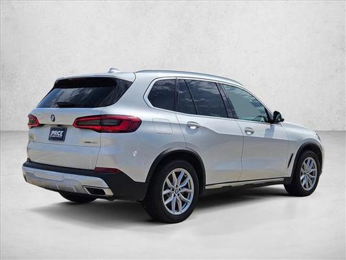 Mineral White Metallic 2019 BMW X5 xDrive40i