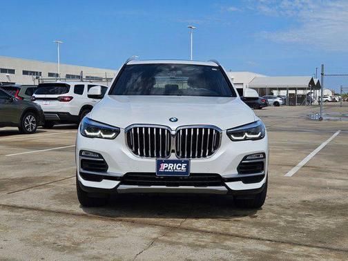 Mineral White Metallic 2019 BMW X5 xDrive40i