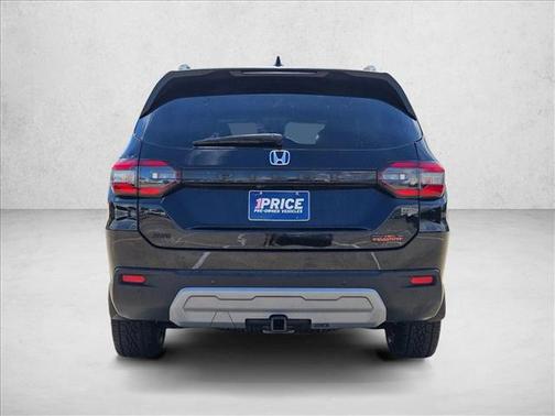 Crystal Black Pearl 2024 Honda Pilot TrailSport