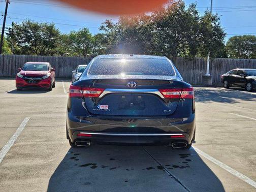 2016 Toyota Avalon XLE