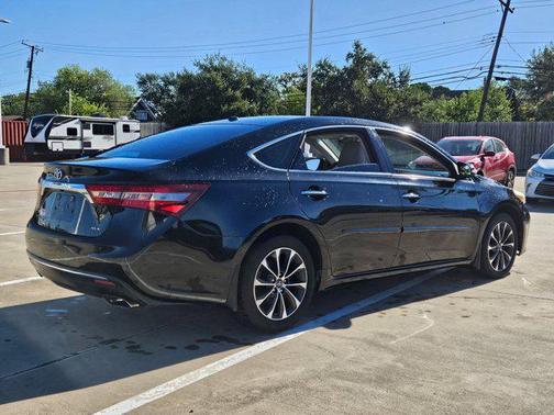 2016 Toyota Avalon XLE