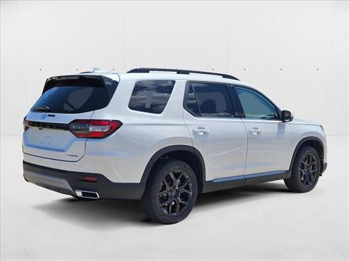 2025 Honda Pilot Touring 8-Passenger