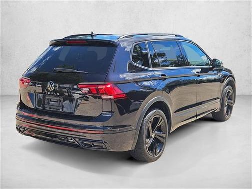 2023 Volkswagen Tiguan 2.0T SE R-Line Black
