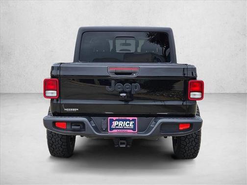 2022 Jeep Gladiator Altitude 4x4