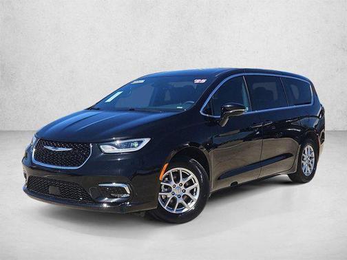 Diamond Black Crystal Pearlcoat 2025 Chrysler Pacifica L