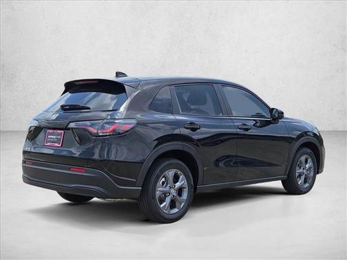 Crystal Black Pearl 2027 Honda HR-V LX