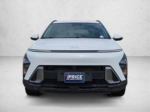 Atlas White 2024 Hyundai KONA SEL