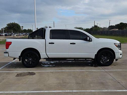Glacier White 2023 Nissan Titan SV