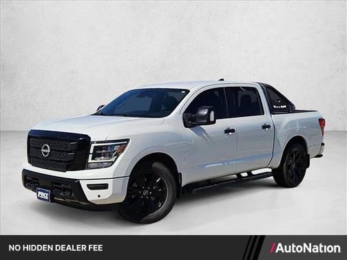 Glacier White 2023 Nissan Titan SV