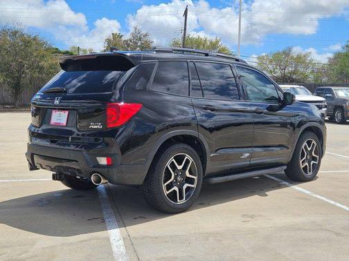 2023 Honda Passport AWD Elite