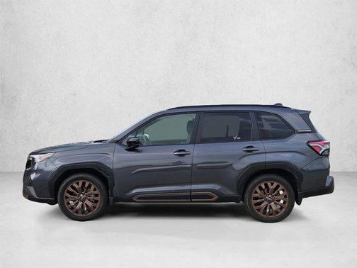 Magnetite Gray Metallic 2025 Subaru Forester Sport