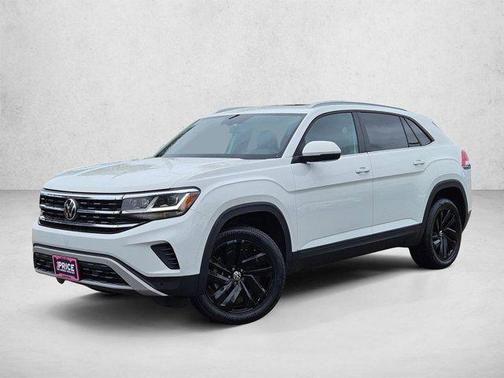 Pyrite Silver Metallic 2022 Volkswagen Atlas Cross Sport 3.6L V6 SE w/Technology