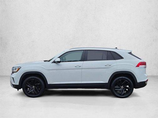 Pyrite Silver Metallic 2022 Volkswagen Atlas Cross Sport 3.6L V6 SE w/Technology