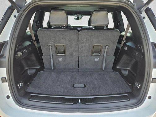 Bright White Clearcoat 2025 Jeep Grand Cherokee L Limited