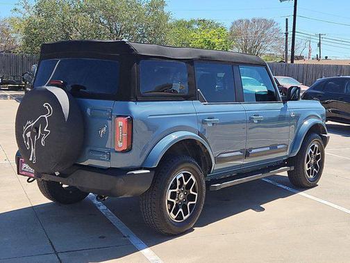 2023 Ford Bronco Outer Banks