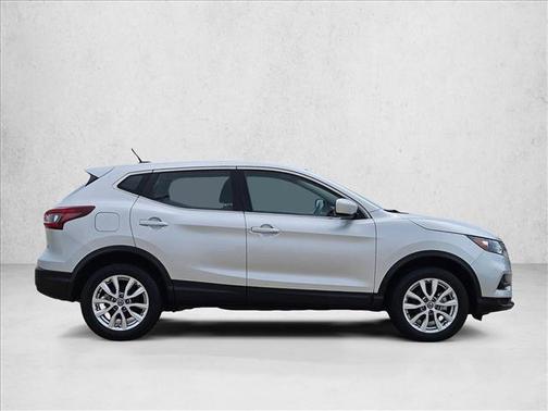 Brilliant Silver Metallic 2021 Nissan Rogue Sport S