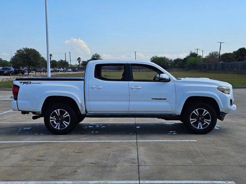 2018 Toyota Tacoma TRD Sport