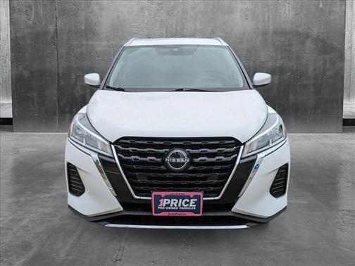 2022 Nissan Kicks SV