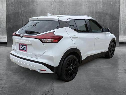 2022 Nissan Kicks SV