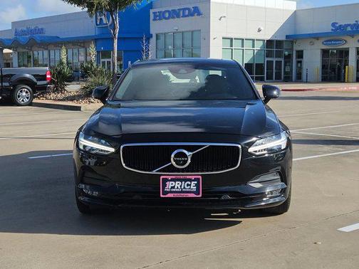 2018 Volvo S90 T5 Momentum