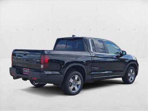 Crystal Black Pearl 2025 Honda Ridgeline RTL