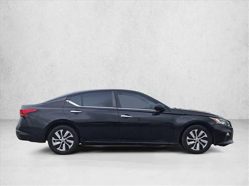 Super Black 2021 Nissan Altima S FWD