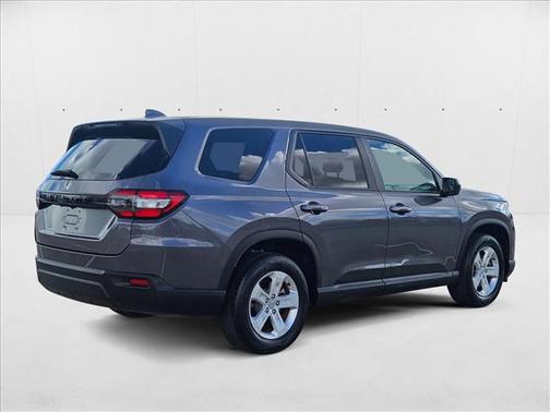 2023 Honda Pilot 2WD LX