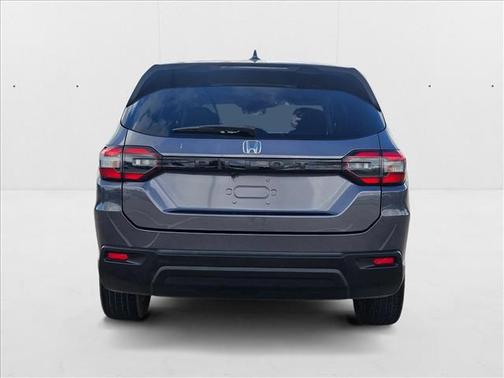 2023 Honda Pilot 2WD LX