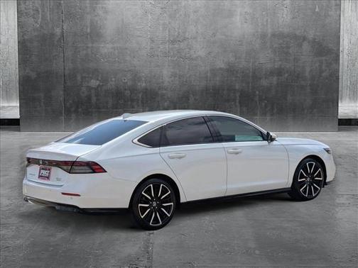 2023 Honda Accord Hybrid Touring