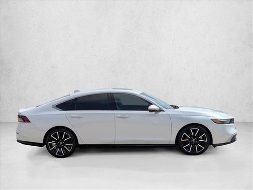 2023 Honda Accord Hybrid Touring