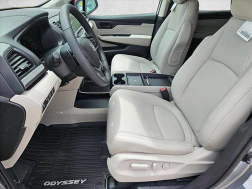 Solar Silver Metallic 2026 Honda Odyssey EX-L