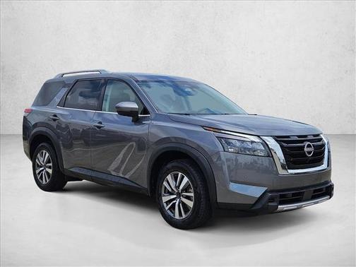 Gun Metallic 2025 Nissan Pathfinder SL 4WD