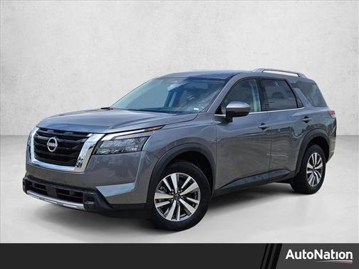 2025 Nissan Pathfinder SL 4WD