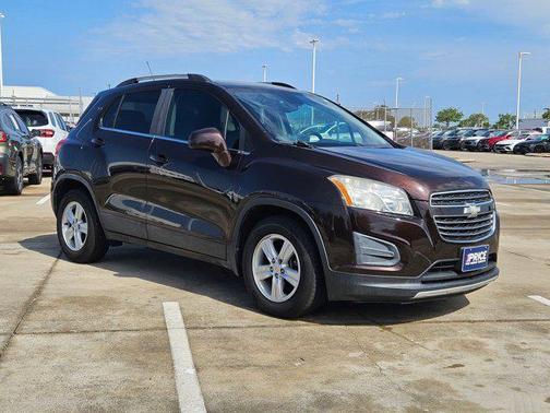 Deep Espresso Metallic 2016 Chevrolet Trax LT