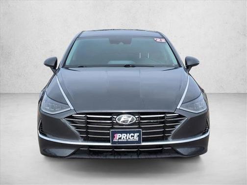 2022 Hyundai SONATA SE
