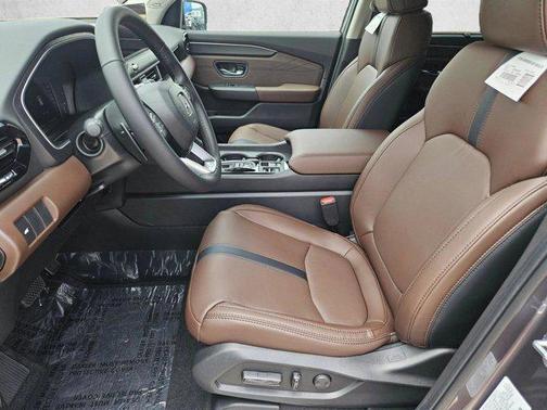 Modern Steel Metallic 2026 Honda Pilot Touring 8-Passenger